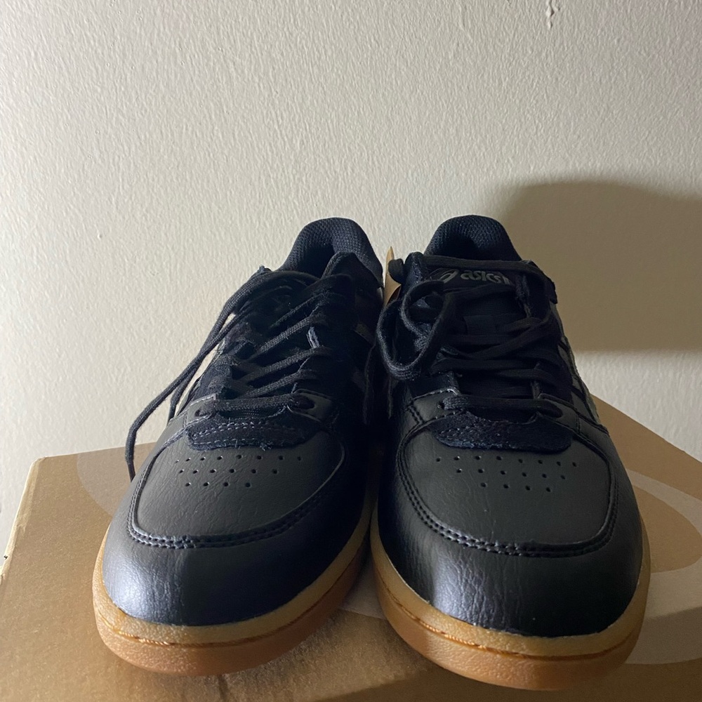 ASICS Womens Sz 8 Skyhand Black and Gray Sneakers nwt - Picture 2 of 7